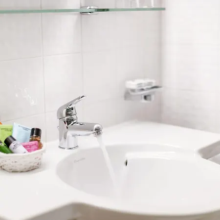 Hotel Schrofenstein 4*