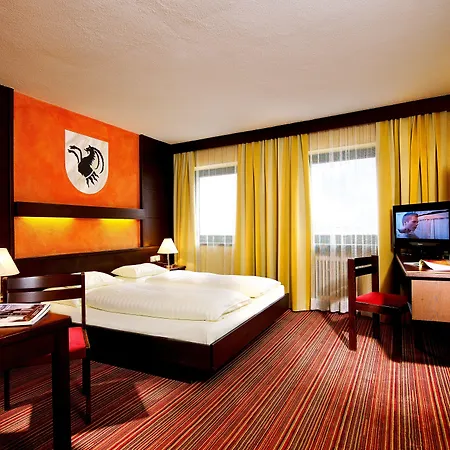 Schrofenstein Hotell 4*