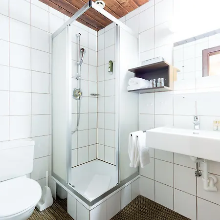 Schrofenstein 호텔