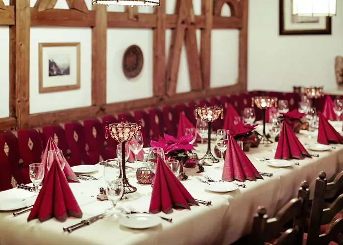 Hotel Schrofenstein 4*