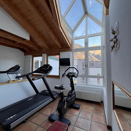 Schrofenstein 4* لاندك