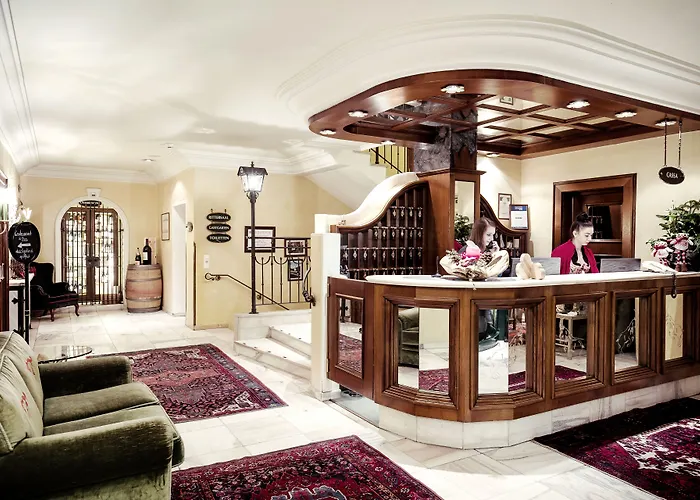 Schrofenstein 4* لاندك