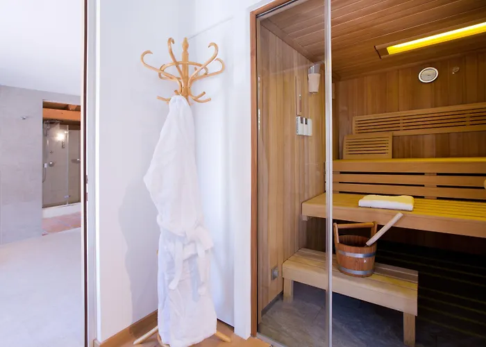 Schrofenstein 4* لاندك